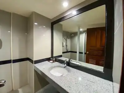 Boutique City - 29