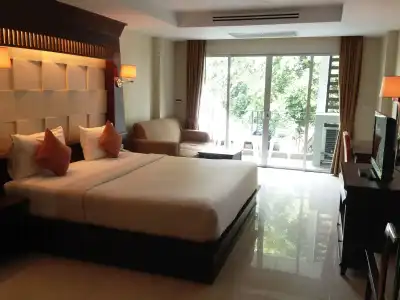 August Suites - 3