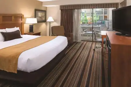 Wyndham Bloomington - Mall of America - 99