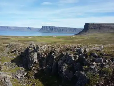 Hænuvík Cottages - 10