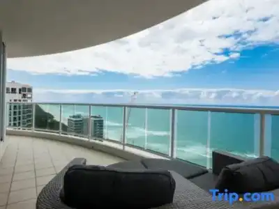 Pacific Views Resort - 214