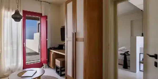 Potnia Theron Suites - 0