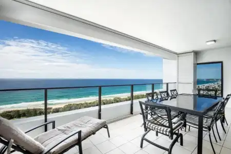 Ultra Broadbeach - 213
