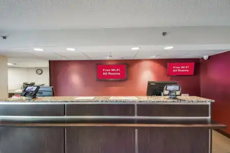Red Roof Inn Laredo - 41
