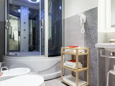 Lh Royal Suites - 6