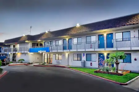 Motel 6 Palmdale, CA - 0