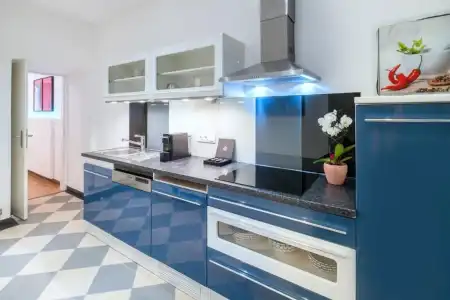 Best Western Plus Celebrity Suites - 39