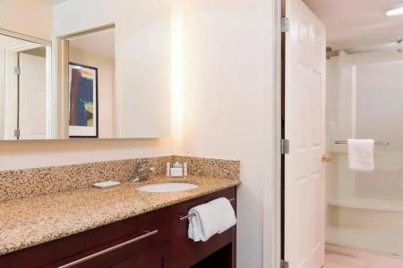Residence Inn By Marriott Grand Rapids West - 36