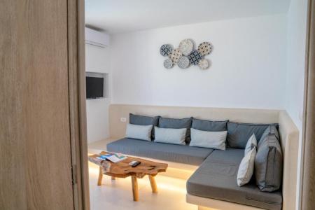 Oyster Luxury Suites - 18