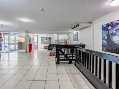 Baronnet Apartments - 11