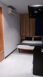 Hostal Apolo - 24