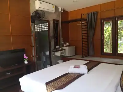 Baan Suan Rim Klong - 2