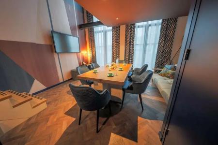 City Haarhuis - Worlds Crafted Collections - 103