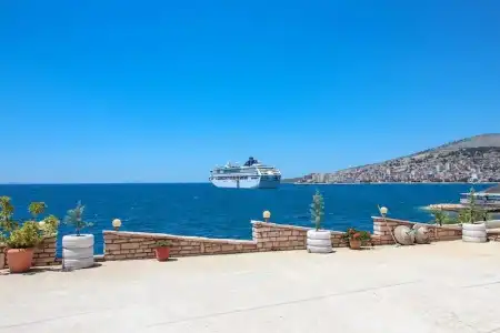 Blue Bay - 16