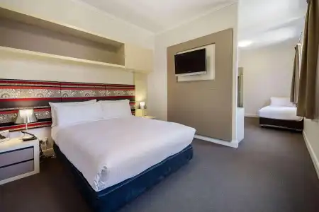 Best Western Melbourne City - 21