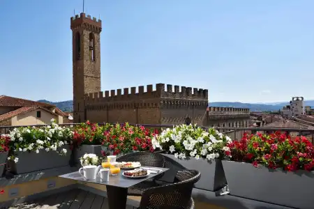 San Firenze Apartment - 8