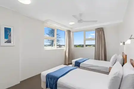 84 The Spit Holiday Apartments - 381
