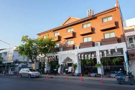 The Experience Walking Street Chiang Mai - 0