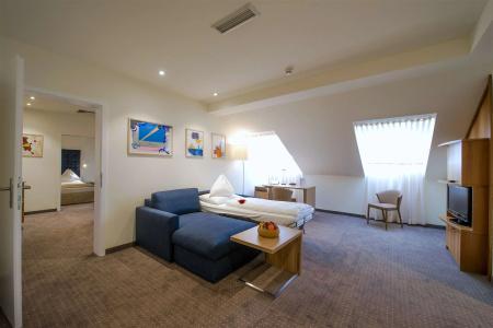 HiLight Suites - 30