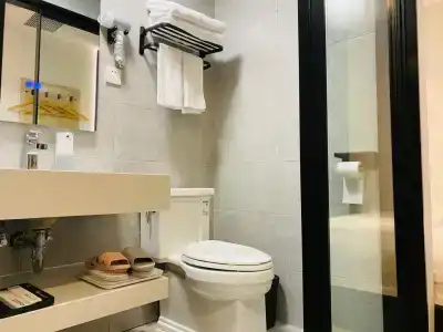 Dayin International Youth Hostel(East Nanjing Road & The Bund) - 8