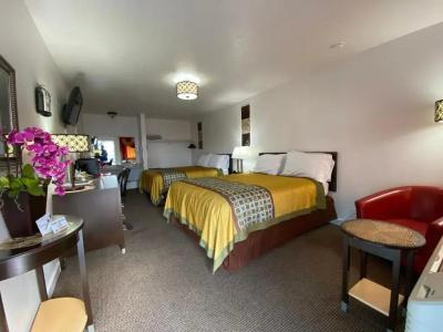 Motel West - 31