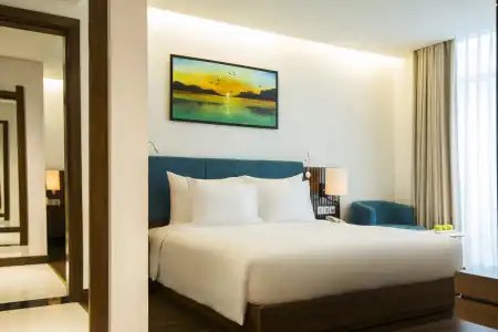 Maximilan Danang Beach - 63