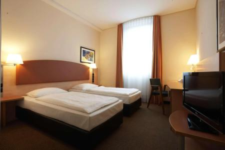 IntercityBerlin Ostbahnhof - 4