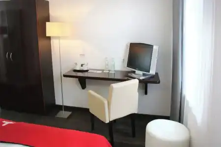Helvetia Rooms - Self Check-In - 32