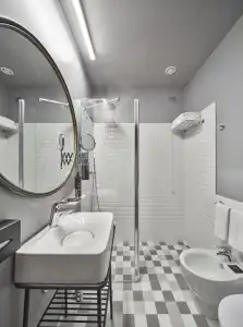 The Modernist - 27
