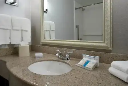 Hilton Garden Inn Sonoma County Airport - 50