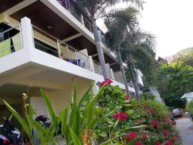 Mountain Seaview Luxury Apartments - 13