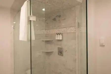 Serenity Inn Newport - 121