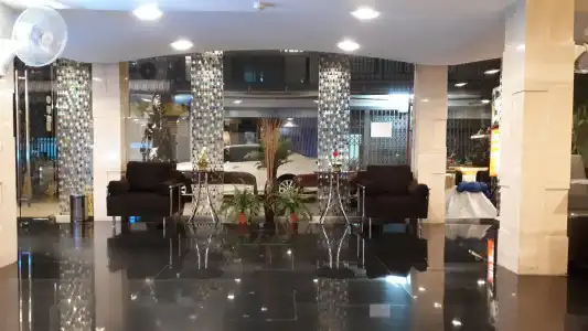 Ideal Pratunam - 14