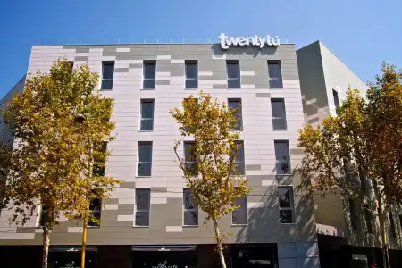 Twentytu Hostel Barcelona - 0