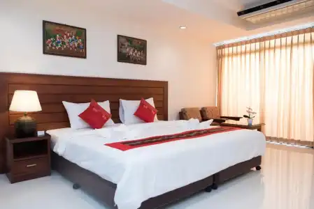 True Siam Phayathai - 76