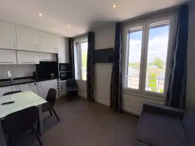 Best Western Le Cheval Blanc - Vieux Port - 4