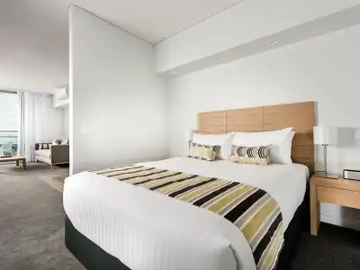 Be. Fremantle - 4