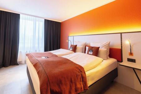 Holiday Inn - the niu, BLADE SOLINGEN by IHG - 71