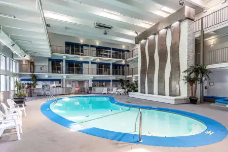 Quality Inn Branson - Hwy 76 Central - 10
