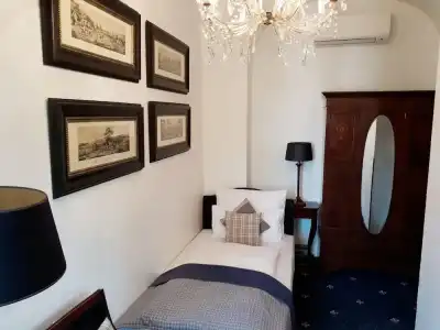 Windsor - 18