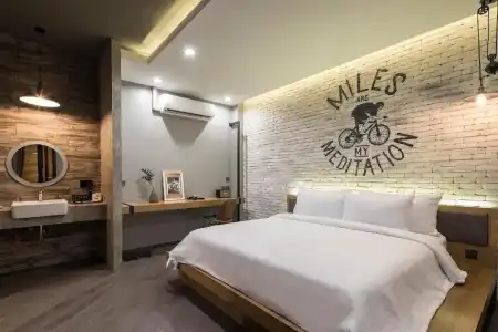 Wheeler Bed & Bike - 85