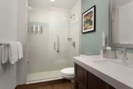 Hilton Garden Inn Marina Del Rey - 90
