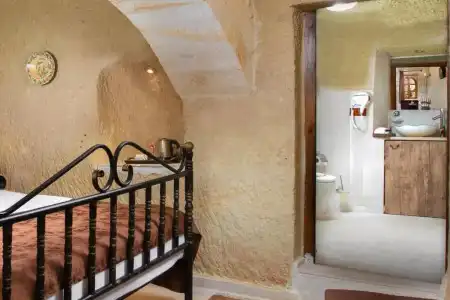 Romantic Cave - 56