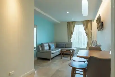 Sabai Sathorn - 62