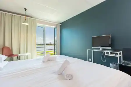 Ö Seaside Suites & Spa - 7