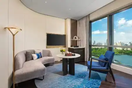 HUALUXE Shanghai Changfeng Park by IHG - 48