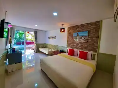 At Koh Larn Resort - 26