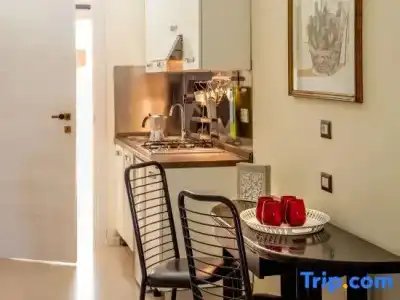 Roma Central Guest House - 99