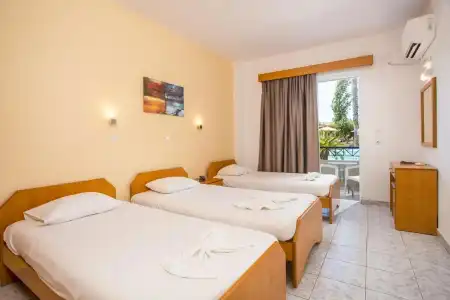 Dias Studios & Suites - 1