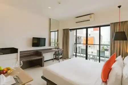 J Residence - 119